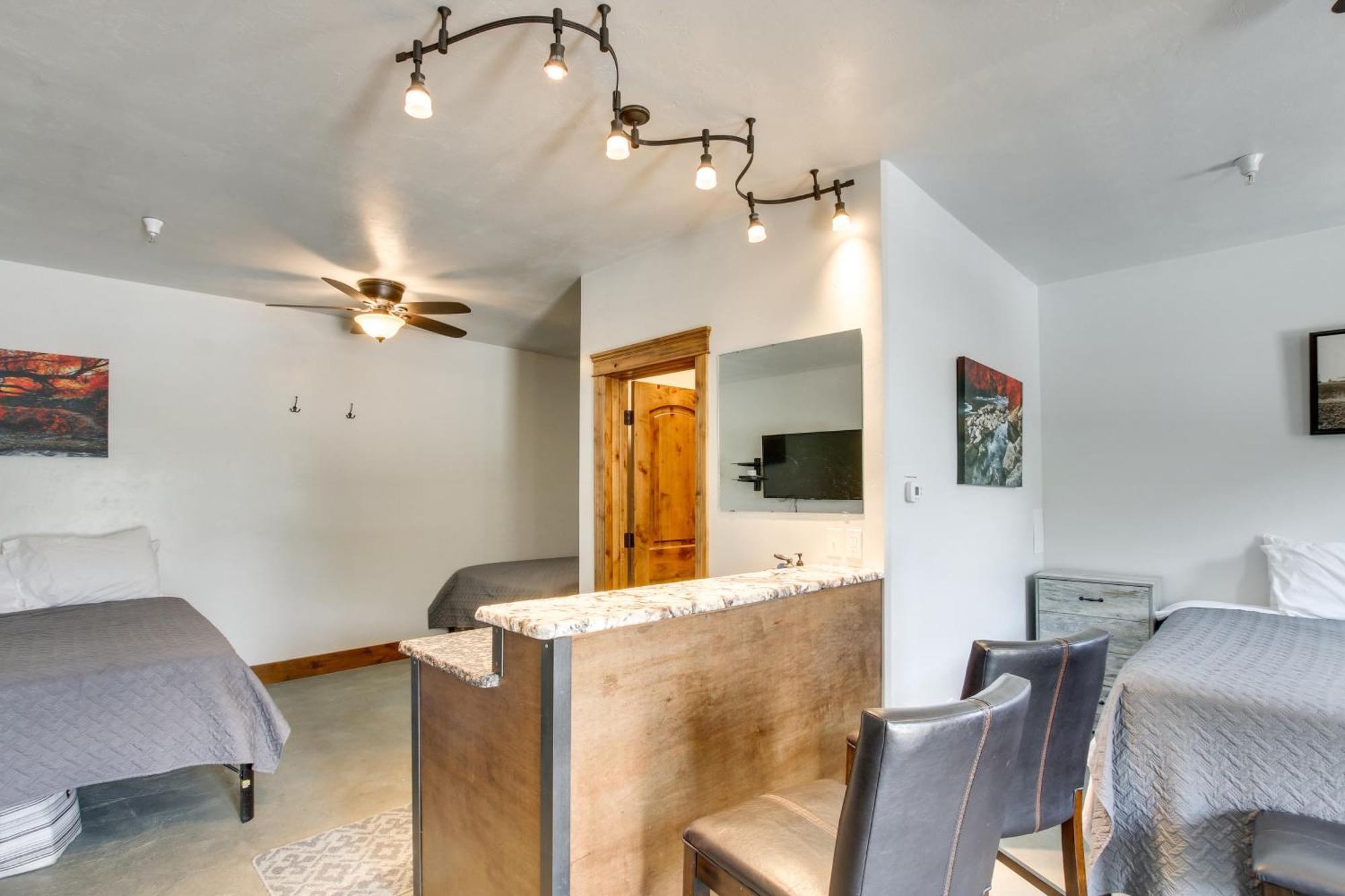 Lava Hot Springs Studio With Deck Walk To Hot Pools Εξωτερικό φωτογραφία