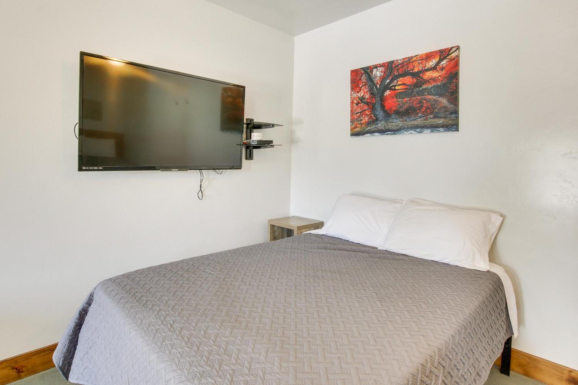 Lava Hot Springs Studio With Deck Walk To Hot Pools Εξωτερικό φωτογραφία